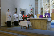 Beauftragung zu Lektorat und Akolythat in St. Marien, Volkmarsen (Foto: Karl-Franz Thiede)